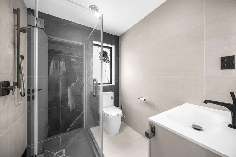 25F Oteha Valley Road Northcross_18