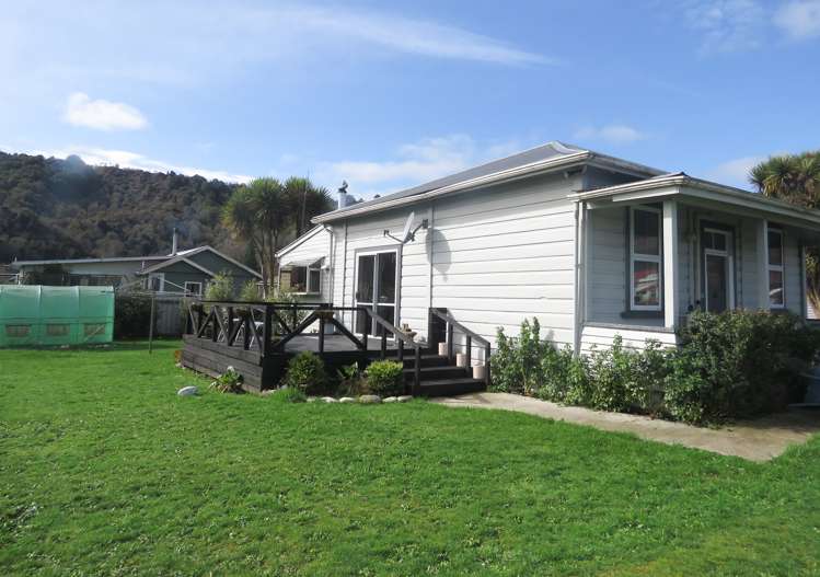 51 Dick Street Reefton_6