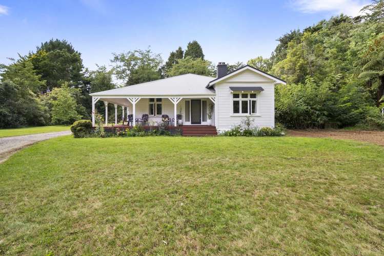 1 Takapari Road Pohangina_16