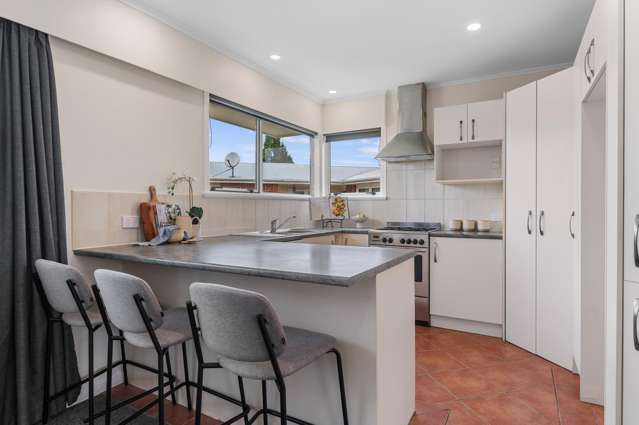 40 Wharepaina Crescent Springfield_2