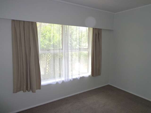 1/3 Finn Place Totara Vale_4