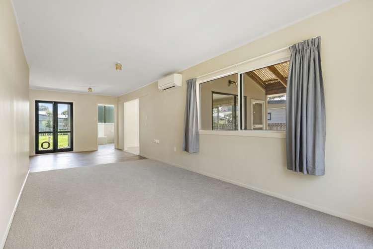 1 Cordyline Road Port Waikato_11