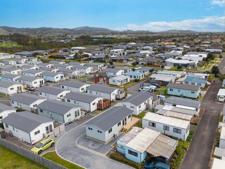 13/267 Parton Road (Papamoa Village Park) Papamoa_14