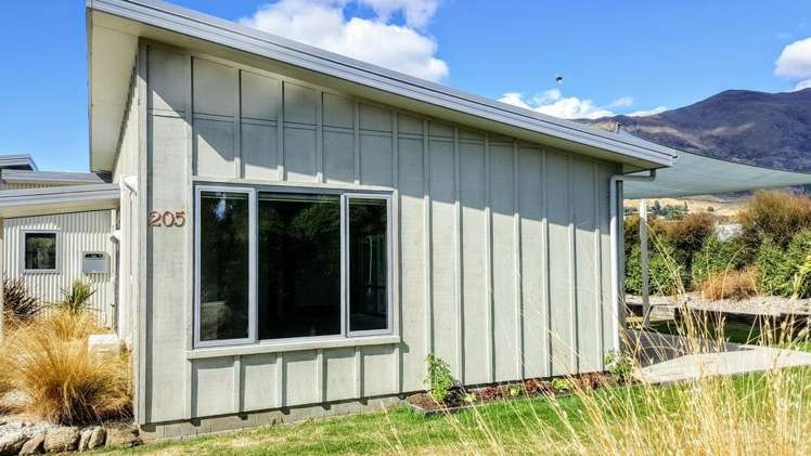 205 Stone Street Wanaka_8
