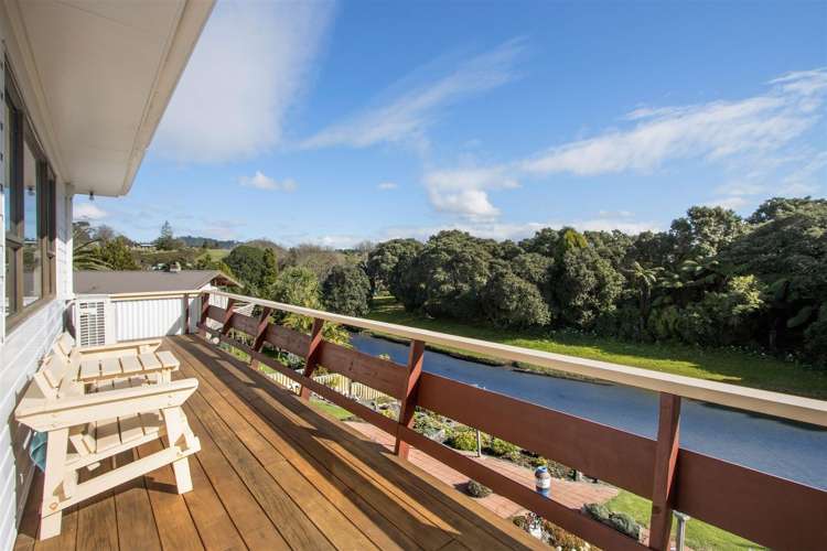 46 Roretana Drive Athenree_11