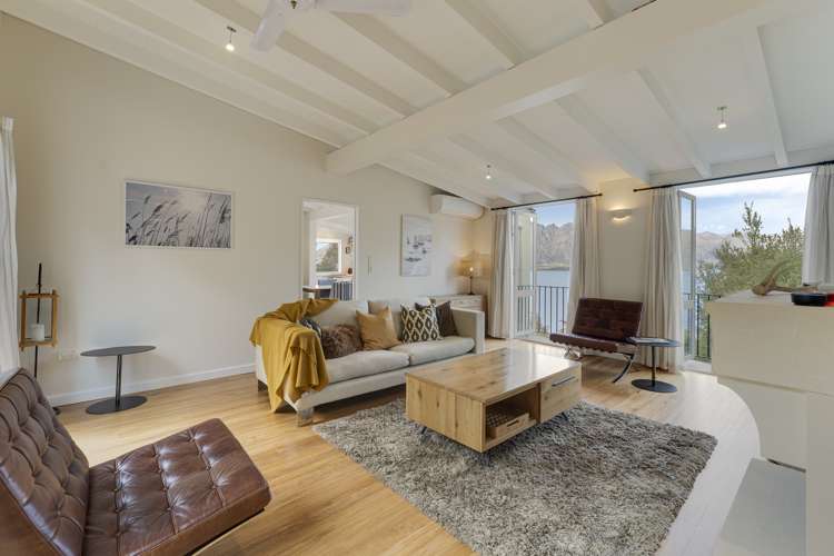 6 Matau Place Fernhill/Sunshine Bay_21