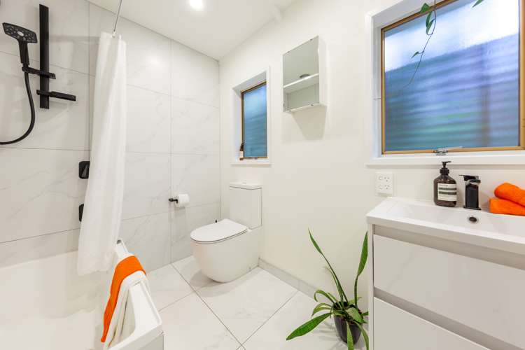 2/20 Blockhouse Bay Road Avondale_13