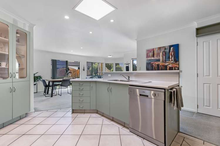 108 Palm Beach Boulevard Papamoa_5