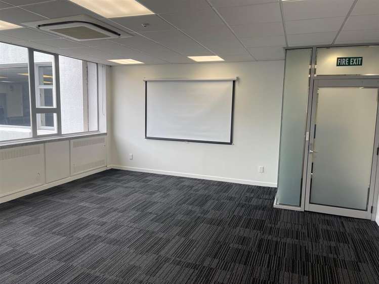 Level 2, 106 George Street Central Dunedin_6