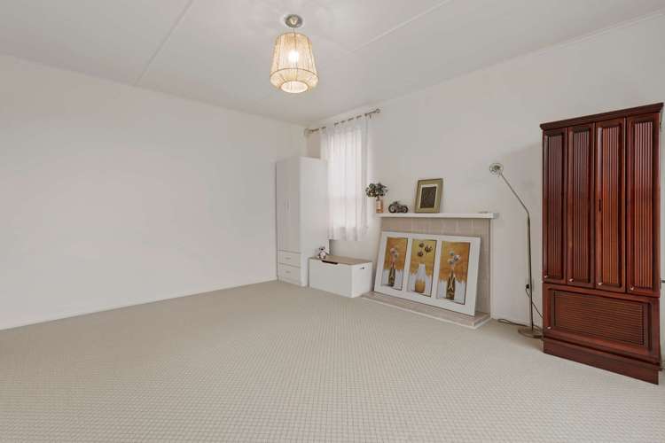 21 Elliott Crescent Owhata_9