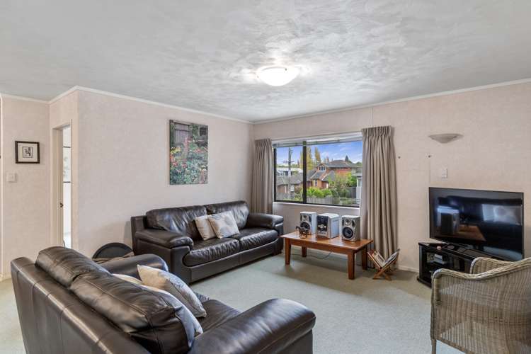 802 River Road Chartwell_3