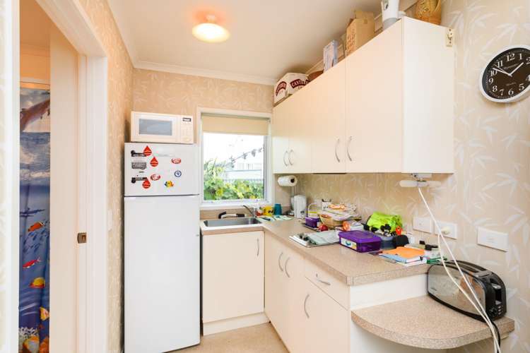 7 Exeter Crescent Takaro_15