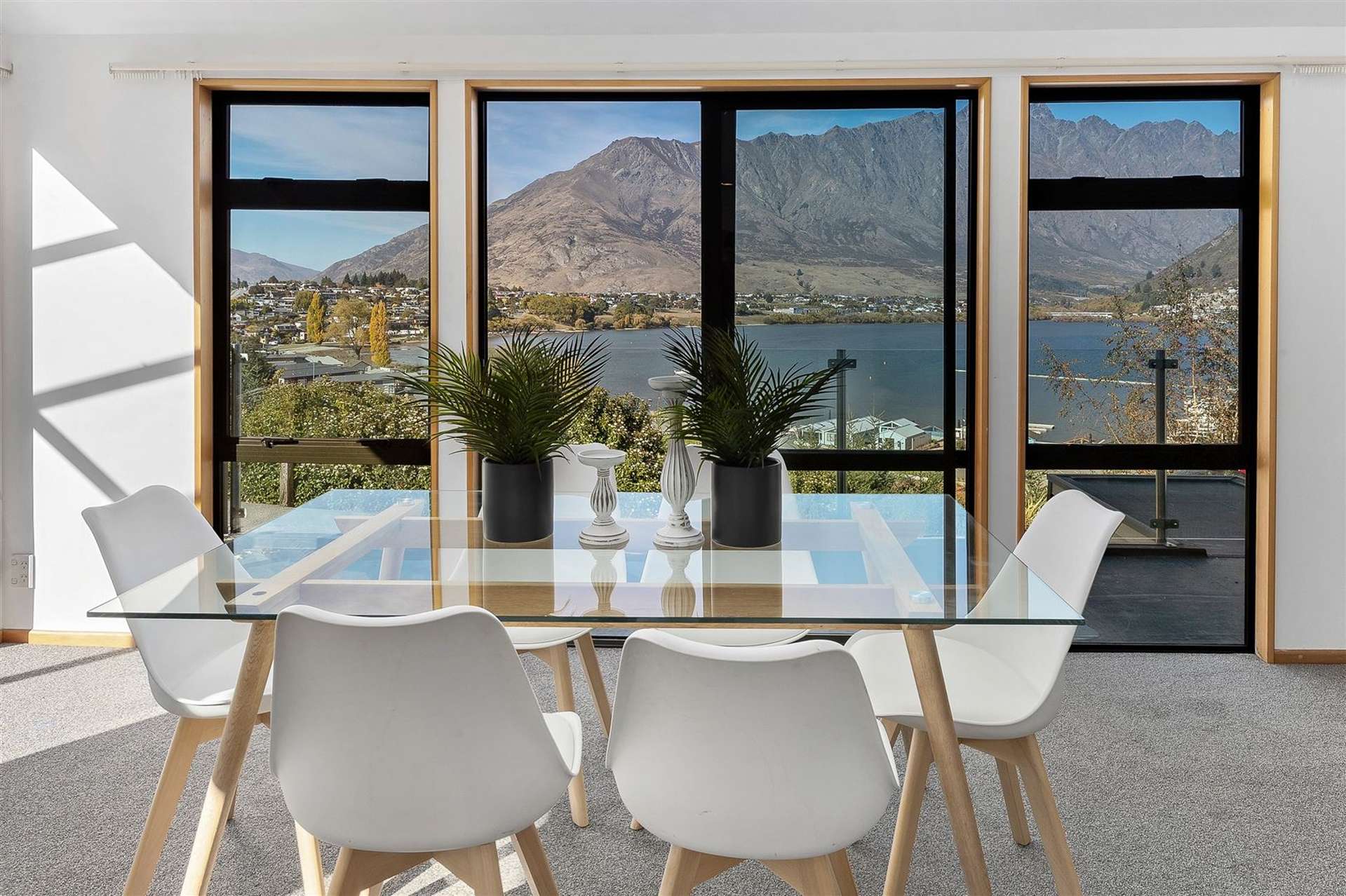 10/1 Marina Drive Queenstown_0