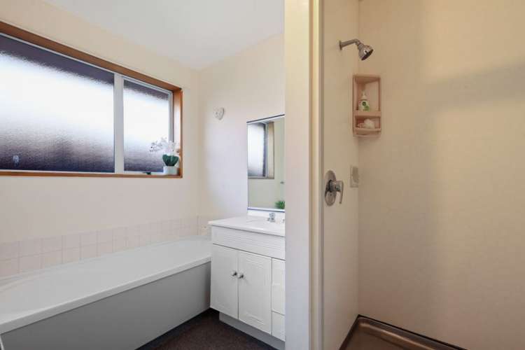 2/5 Tuscany Place Beckenham_12