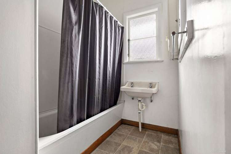 24 Bonnie Brae Road Meadowbank_5