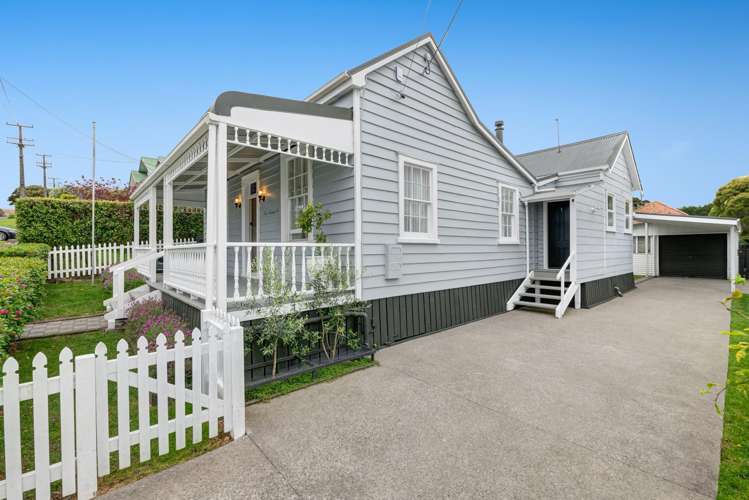 1 Karaka Street Helensville_26