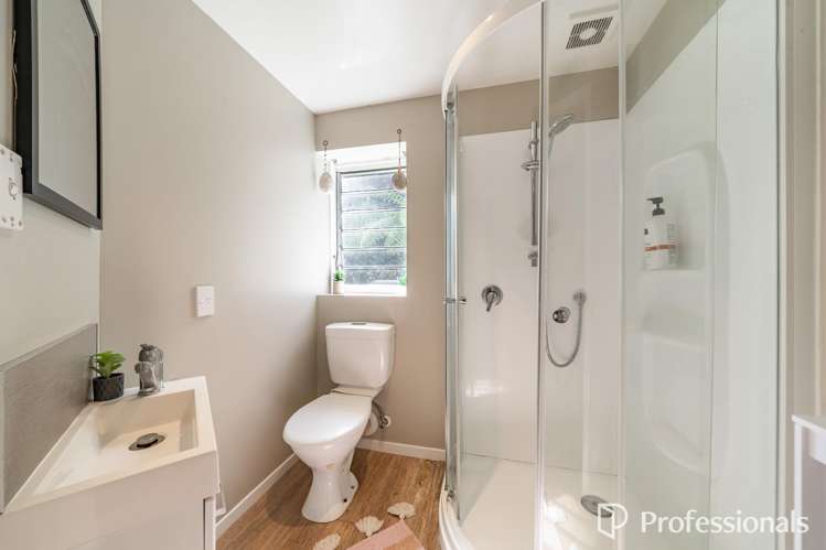 69 Lord Street Stokes Valley_14