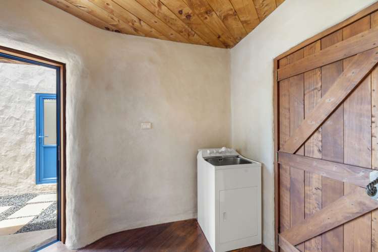 27 Muri Street Aramoana_16