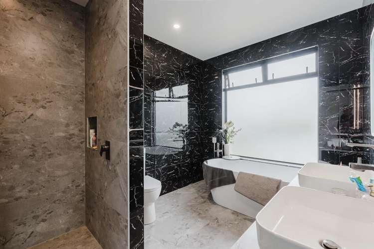 275 Racecourse Road Cambridge_22