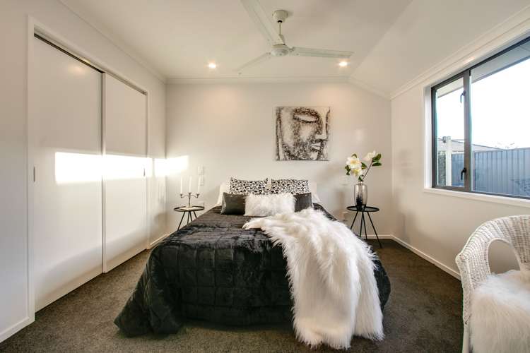 8 Mcnaughton Place Onekawa_13