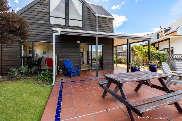 17b Bowes Crescent Strathmore Park_4