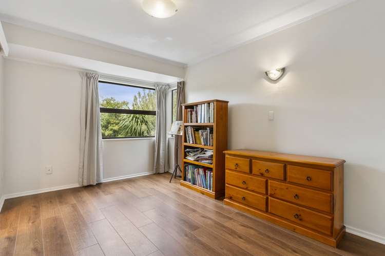 2/18 Noeleen Street Glenfield_7