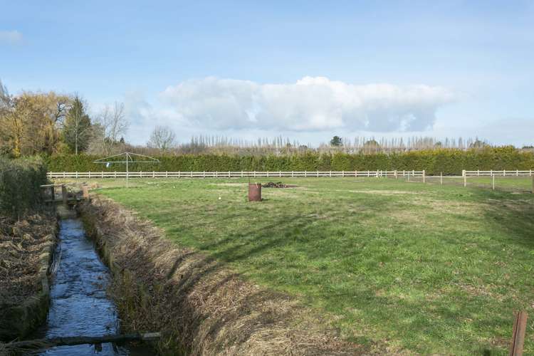 108 Smithfield Road Elgin_20