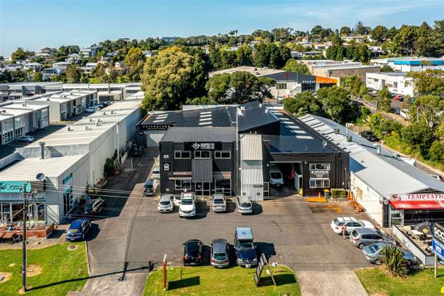 85-87 Ellice Road Wairau Valley_1