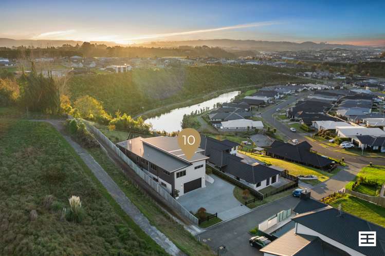 10 Kissling Terrace Pyes Pa_31