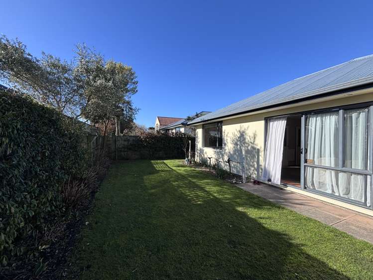13a Charlesworth Street Woolston_17