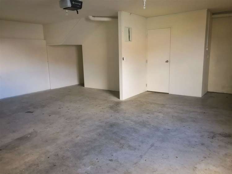 27a Arawata Terrace Fernhill/Sunshine Bay_5