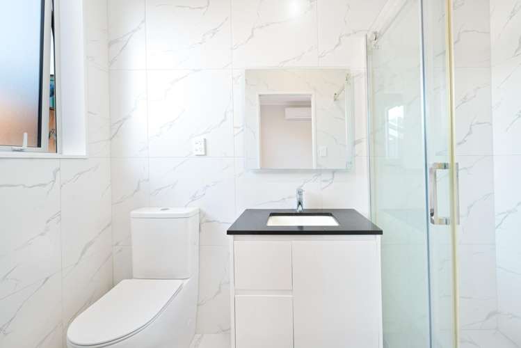 38a Pokapu Street Titirangi_18