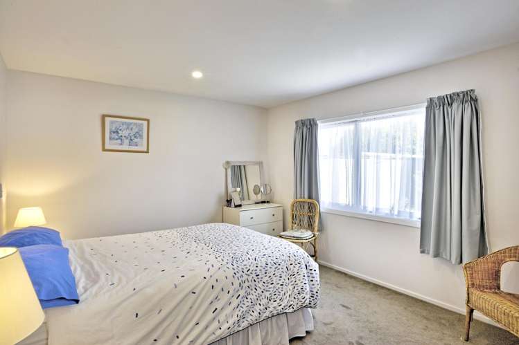 4 Ashmore Park Carterton_11