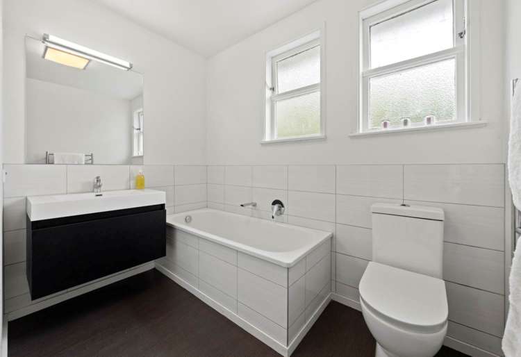 50 Waddell Avenue Point England_10