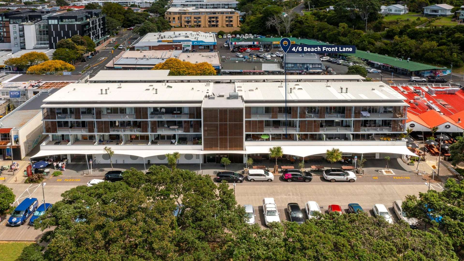 4/6 Beach Front Lane Browns Bay_0