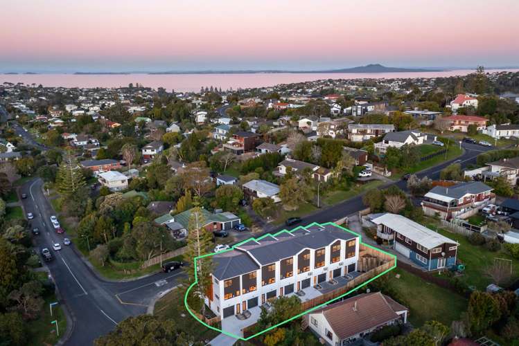 7/90 Stredwick Drive Torbay_27