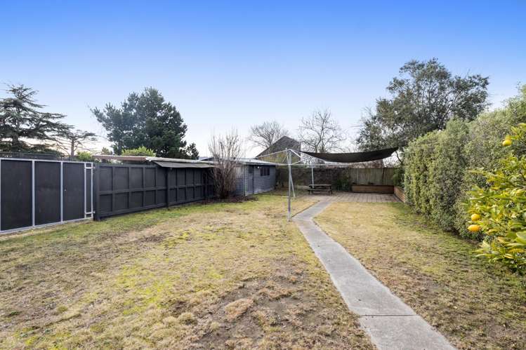 24 Kirner Street Burwood_17