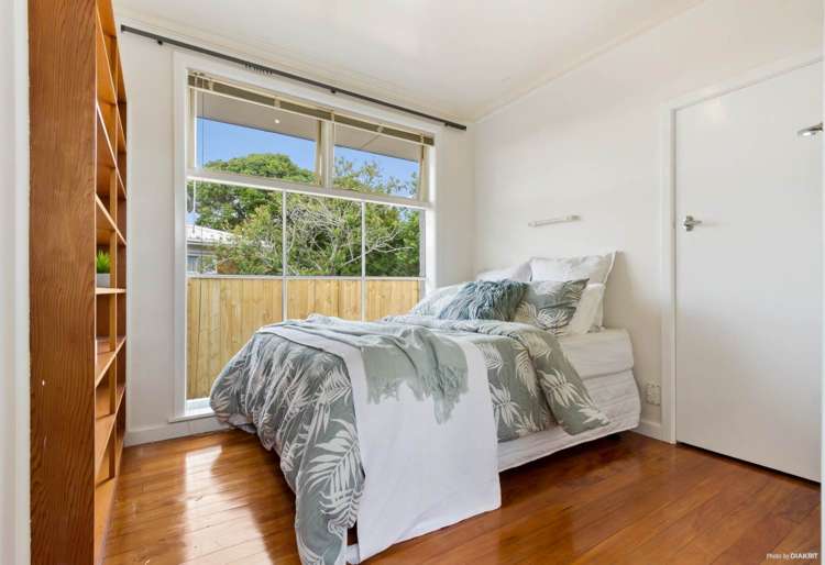 1/3 Springbank Lane Te Atatu Peninsula_6