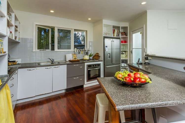 20 Crocombe Crescent Beach Haven_10