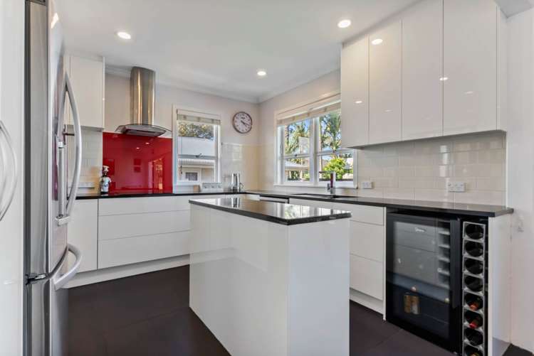 1/219 Glenfield Road Hillcrest_10