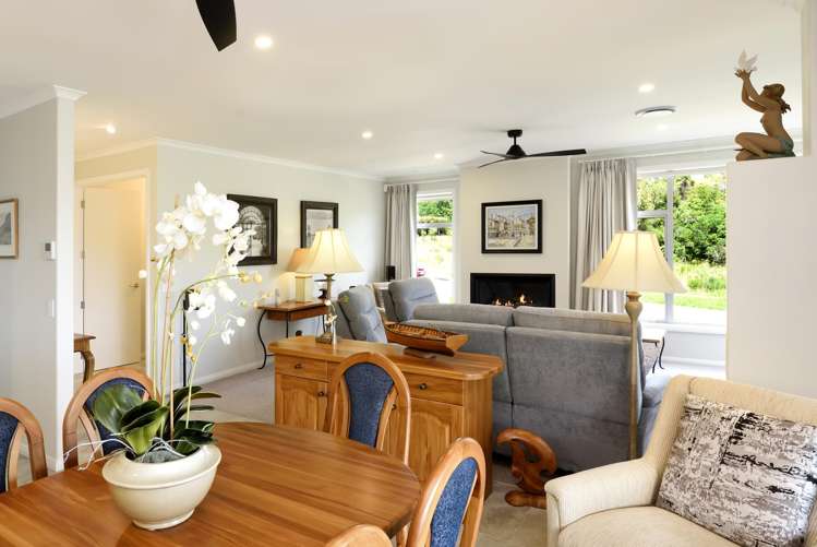 71 Sunningdale Drive Stoke_7