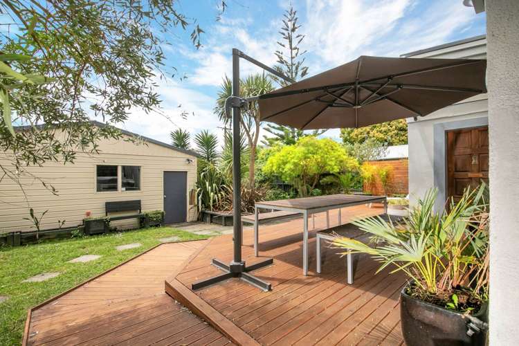 64 Routley Drive Glen Eden_2