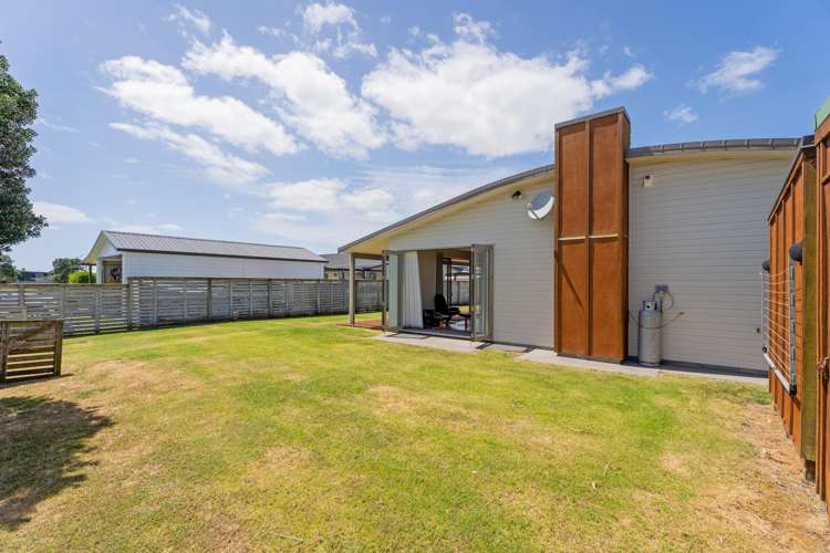 140 Ngaio Drive Matarangi Beach_19