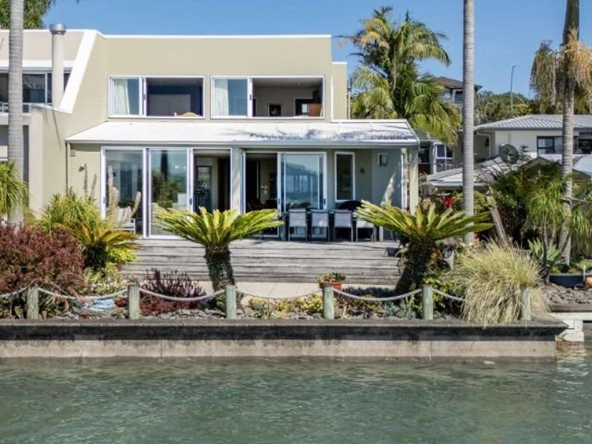 5a Sixth Avenue 1047_0