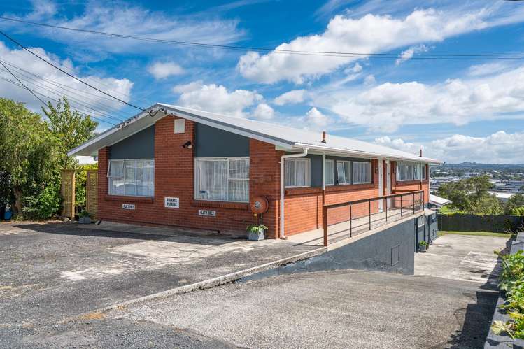 15 Raewyn Street Morningside_7