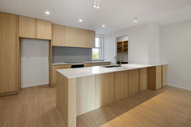 2/2 Woodstock Road Fairfield_2