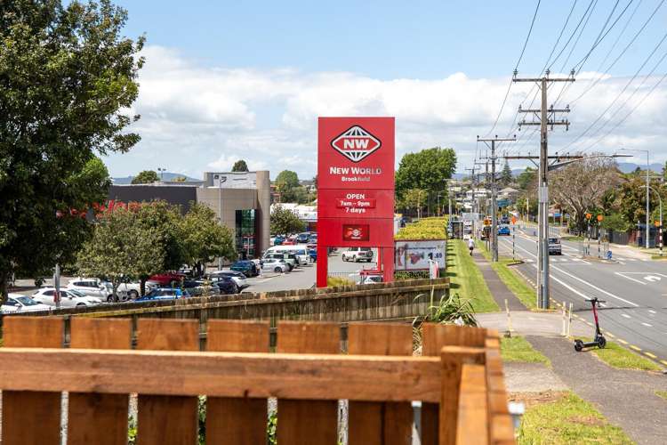 111 Bellevue Road Brookfield_24