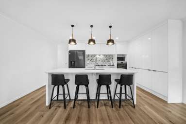 7 Bathurst Crescent_2