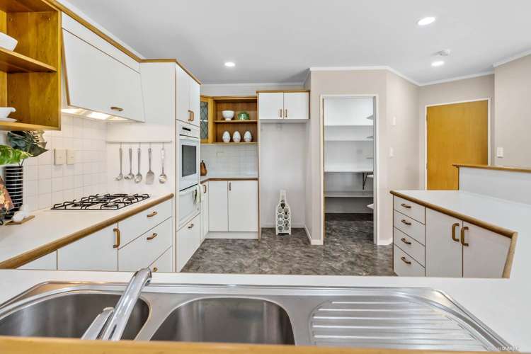 6 Linicro Place Wattle Downs_25