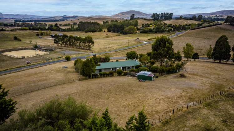 22 Tod Road Otane_25